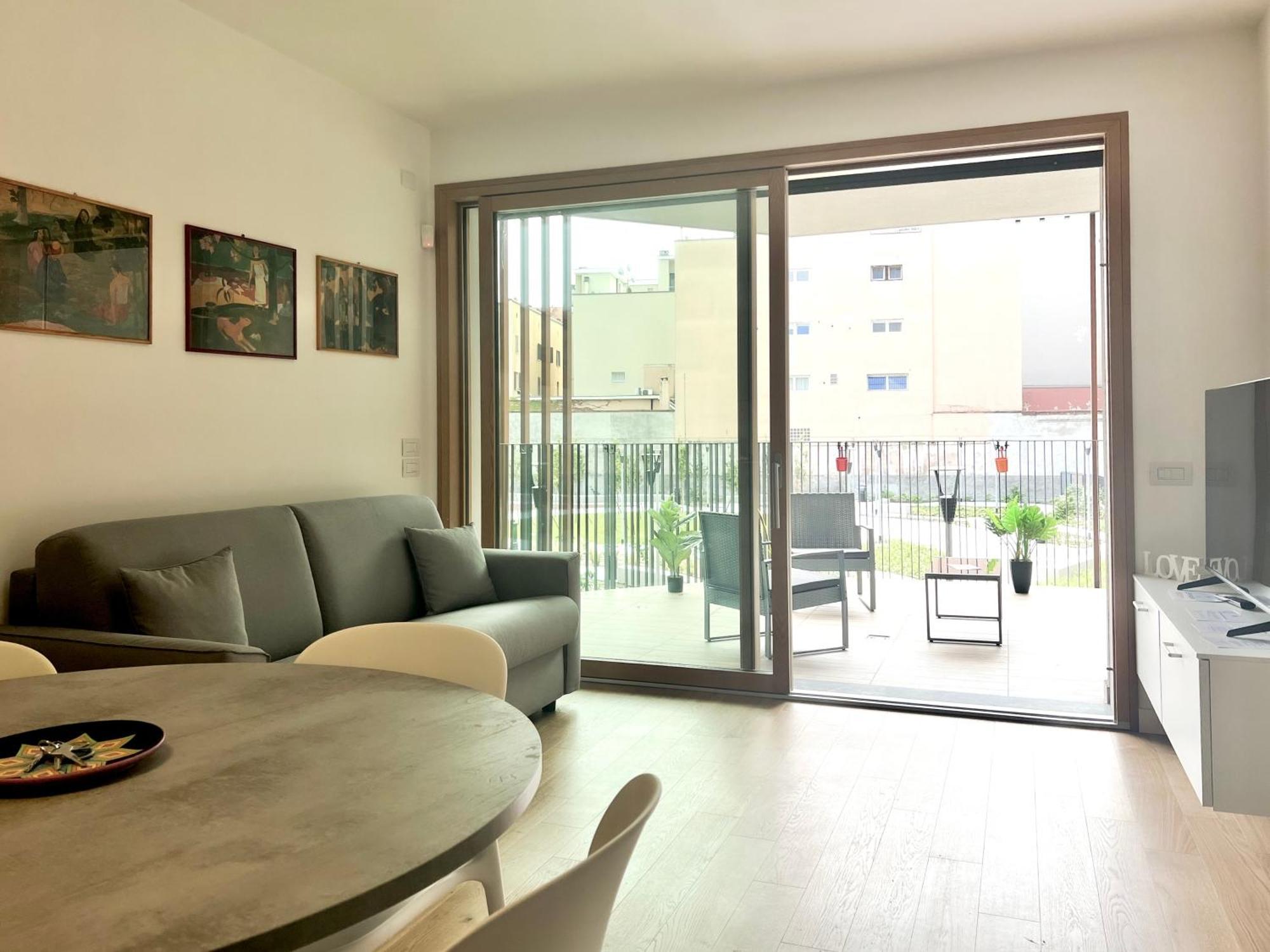 Comecasa Modern Terraced & Palestra Apartment มิลาน ภายนอก รูปภาพ