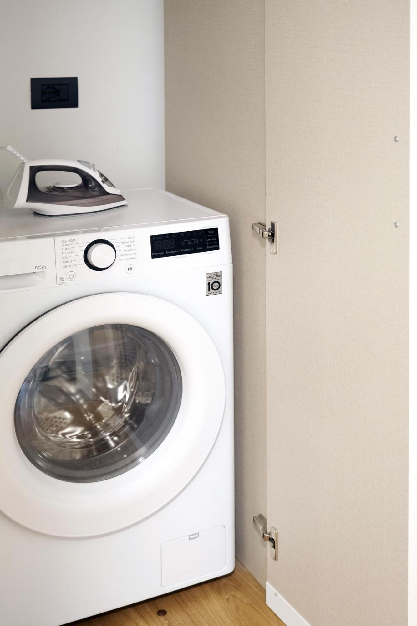 Comecasa Modern Terraced & Palestra Apartment มิลาน ภายนอก รูปภาพ